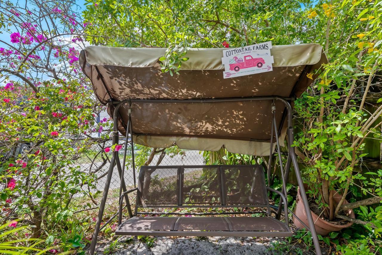 Comfy Bnb W/ King Bed + Work/Travel + Beach 8 Min ฮาลลันเดลบีช ภายนอก รูปภาพ